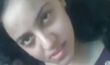 Nero bellezza corpo film erotici donne mature strisci burro su il letto e scopa con il fidanzato