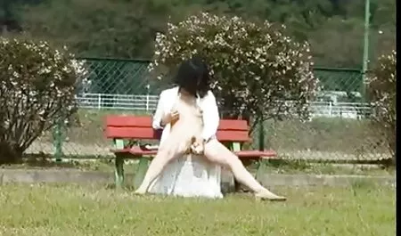 Folla ragazza ha film eros xxx sesso con Sconosciuto attraverso fori in walls