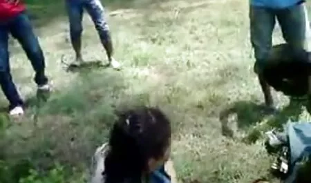 Sexy Devachan in calze stimola l'ano polso video erotici studentesse primo piano