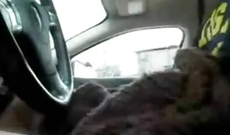 MILF con grandi tette dà un ragazzo la figa leccare video erotici italiani gratuiti e scopa con lui