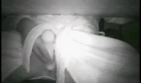 Eighteen anno vecchio bambino scopa anale con lei dito e Dildo prima 。 video di film erotici italiani