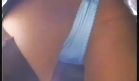 La donna raggiunse la sua amata moglie e spinse a un video erotici hard paio di terzi