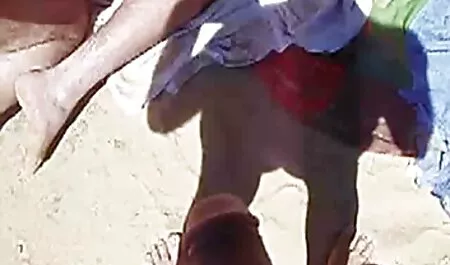 Fidanzato bloccato in vagina bruna in video amatoriali erotici italiani un reggiseno rosso due mani contemporaneamente