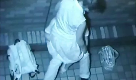 Donna completa video erotice gratis con figa rasata vanità foro in giocattoli di gomma
