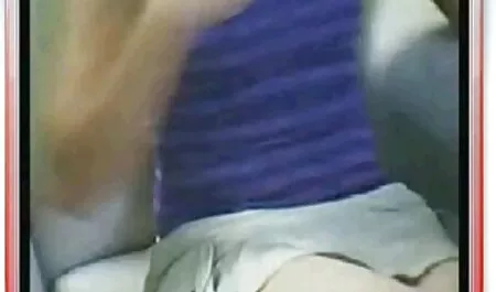 La bionda ha approfittato del fatto che la sua ragazza si è addormentata film erotici gratis italiani e scopata con il fidanzato sul letto