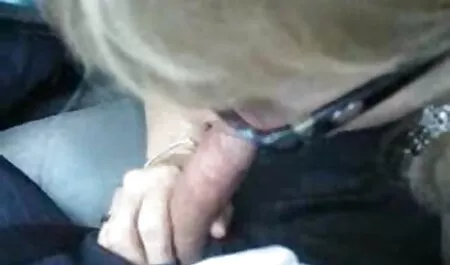 Fatto in casa sesso film erotici gratuiti con un intransigente donna che ama Facesitting
