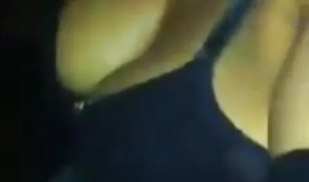 Playful washcloth Gina gode di filmati erotici italiani gratis sesso mozzafiato con il partner sessuale sul lettino da massaggio