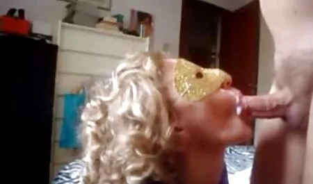 Bruna si masturba e succhia il video erotici anni 80 cazzo Partner, giovane TV